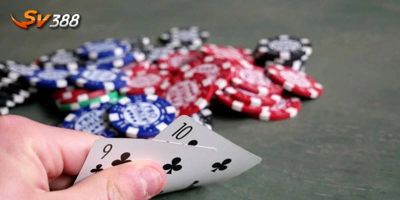 Bài Liêng Ăn Tiền Online SV388 - Bí Kíp Đánh Trên Cơ Đối Thủ 4 Các chiến thuật hiệu quả nhất khi đánh bài Liêng ăn tiền online tại SV388.